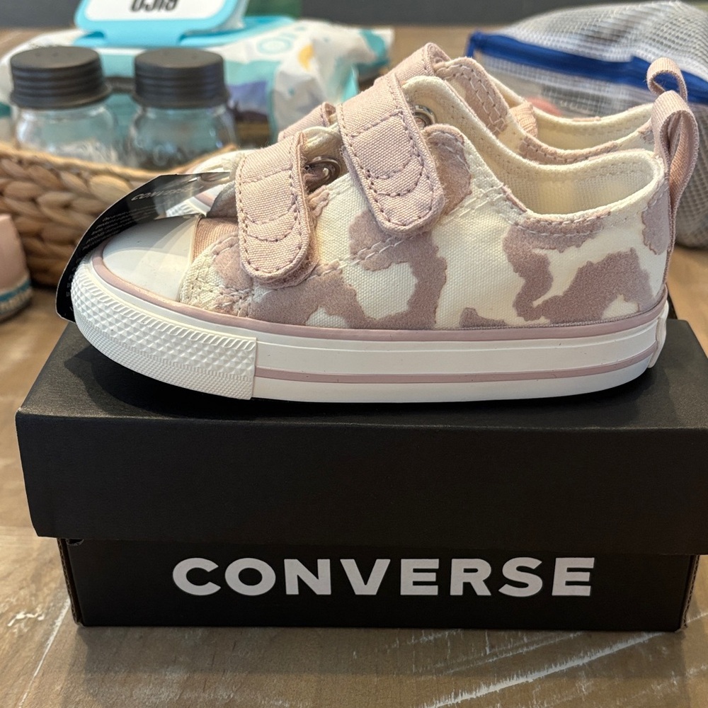 Converse Kids' Sneakers in Pink and White